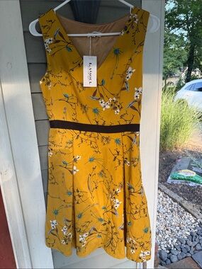 Mustard Floral V-Neck Waistband Mini Dress